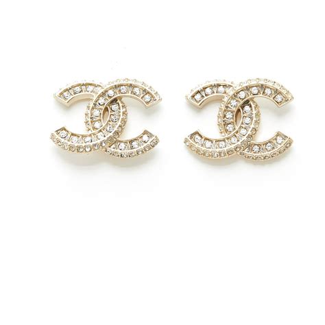 boucle d oreille chanel cc